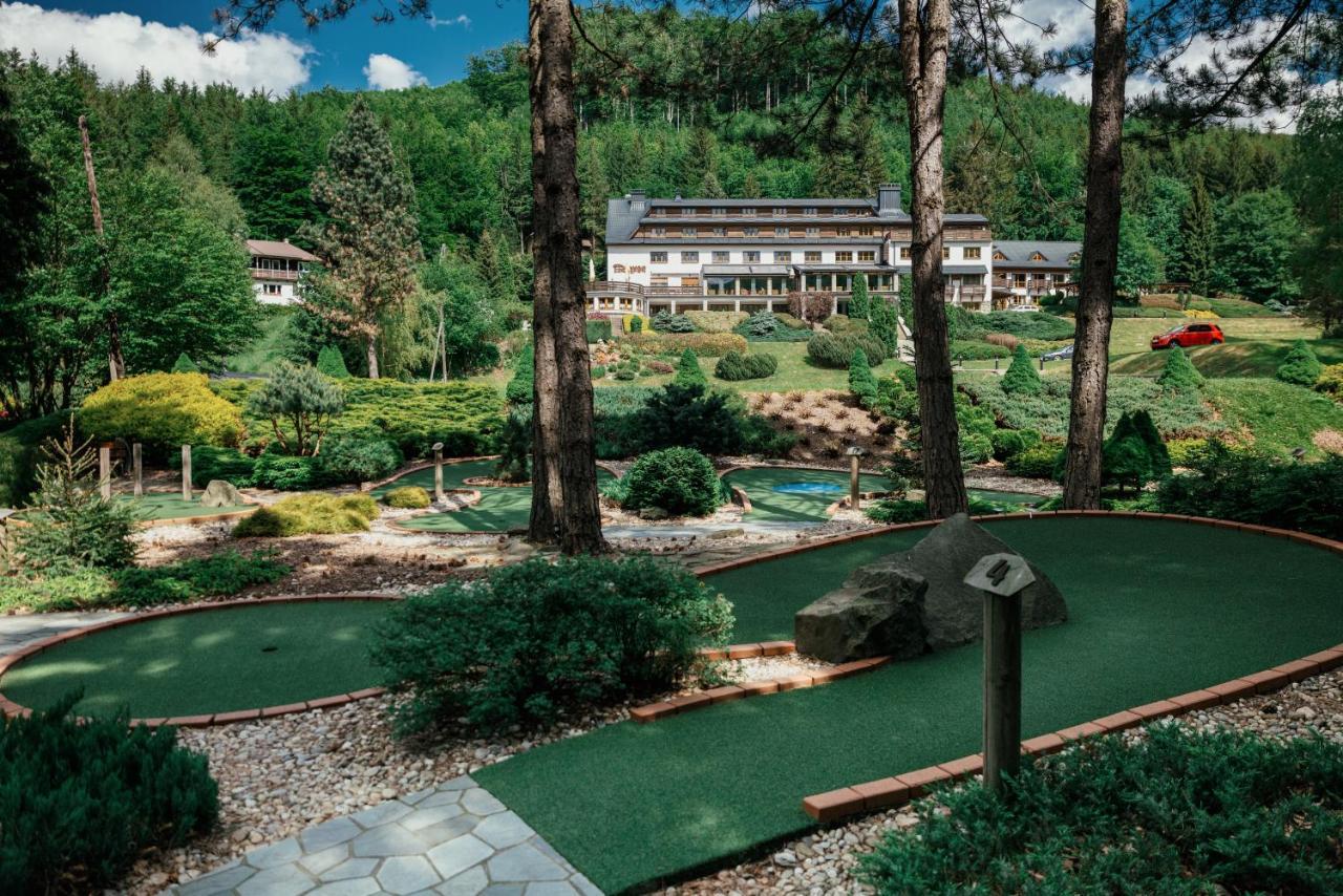 Hotel Troyer Trojanovice Ngoại thất bức ảnh