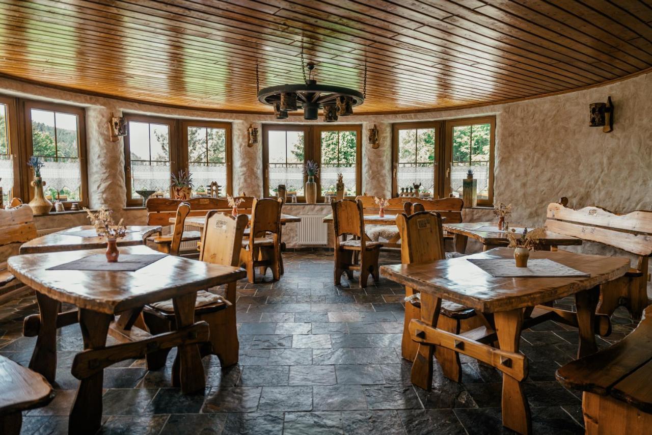 Hotel Troyer Trojanovice Ngoại thất bức ảnh